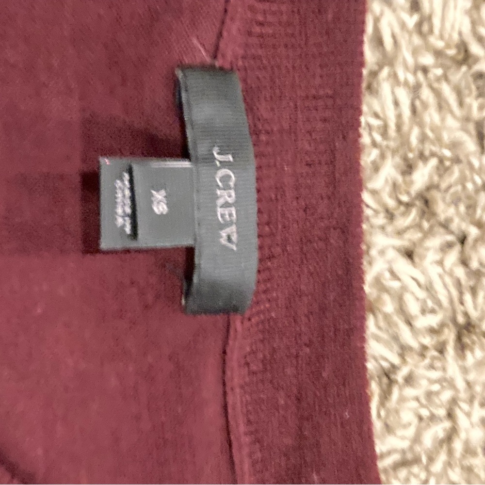 2 J. Crew Womens 100% Merino Wool Pull Over Round Neck XS Shirts 1 Blk 1 Maroon - Picture 13 of 16